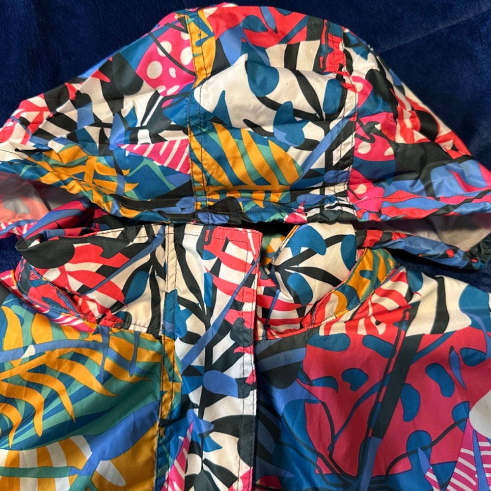 Vibrant Multicolor Leaf Print Jacket with hoodie perfect for rainy season - Picture 8 of 11
